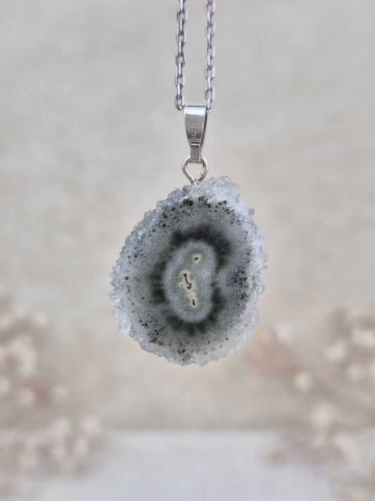 Grüner Amethyst Stalaktit Anhänger, 925 Silber
