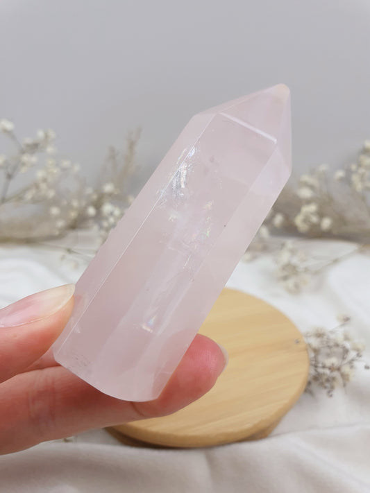 Kleiner Rosenquarz Turm (3)