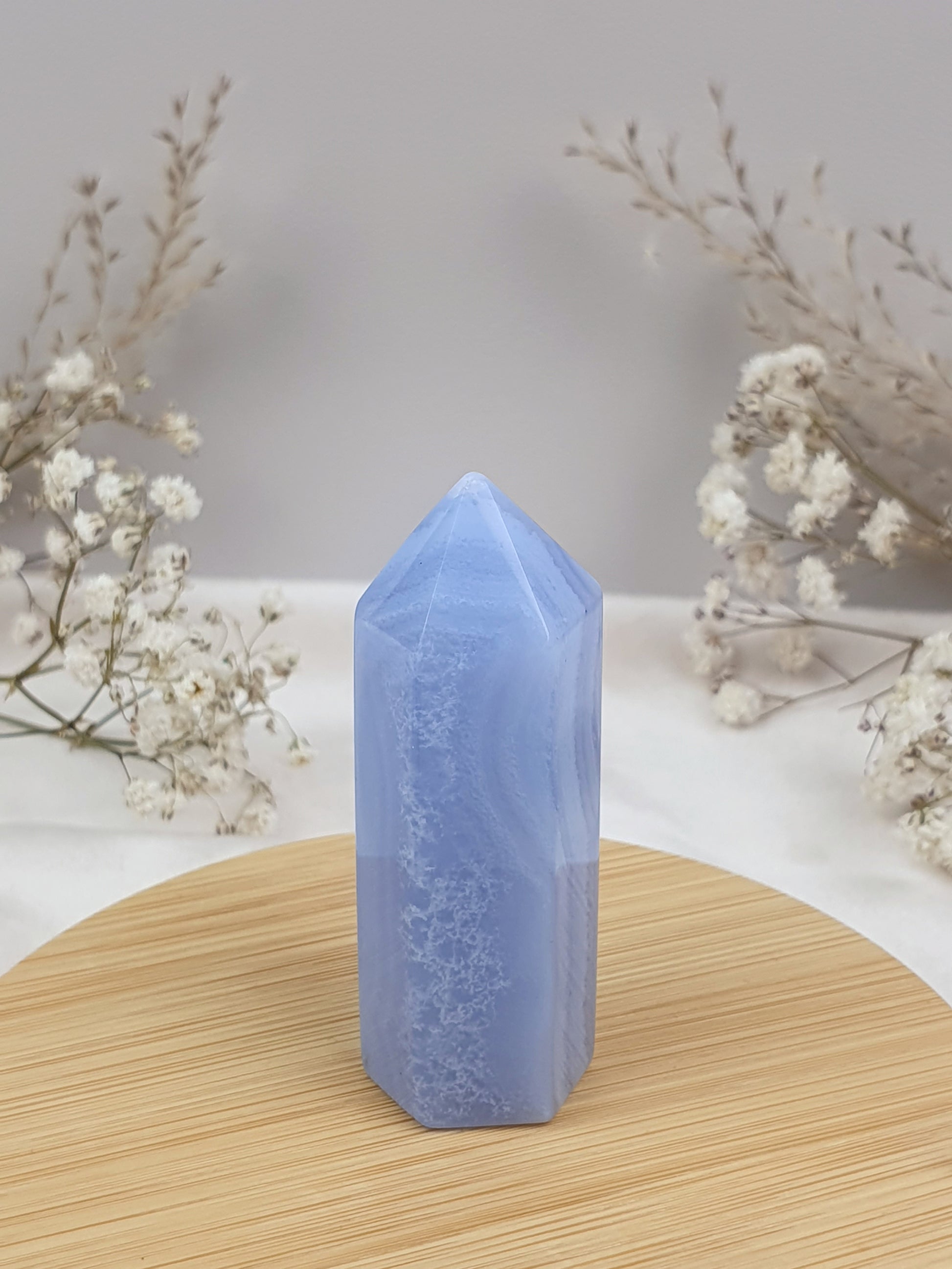 Blauer Chalcedon Turm