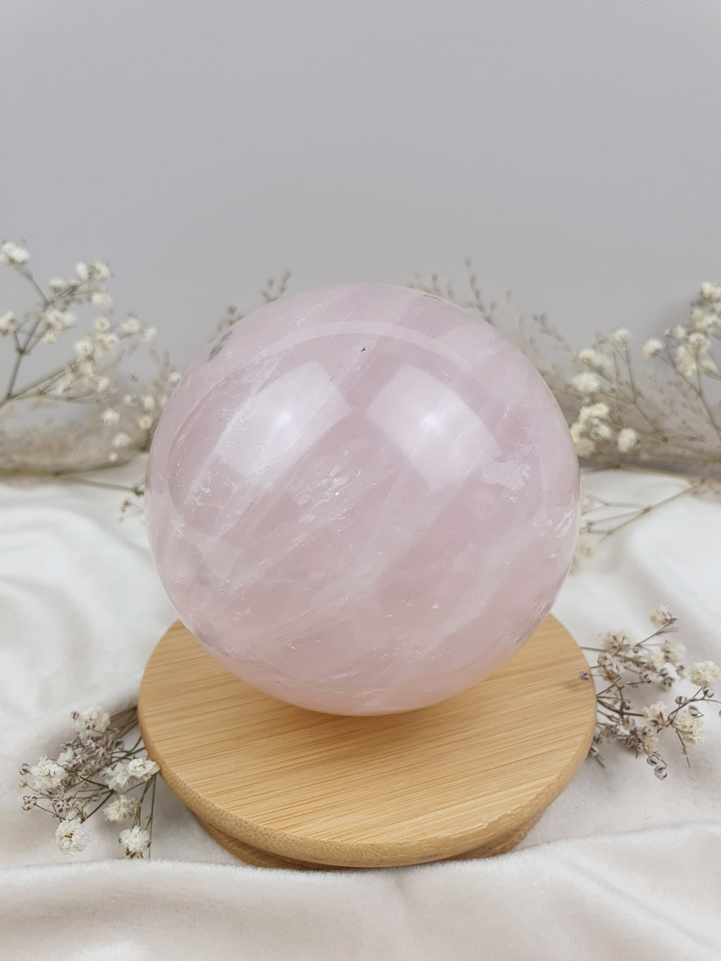 Rosenquarz Kugel mit Pyrit und Stern
