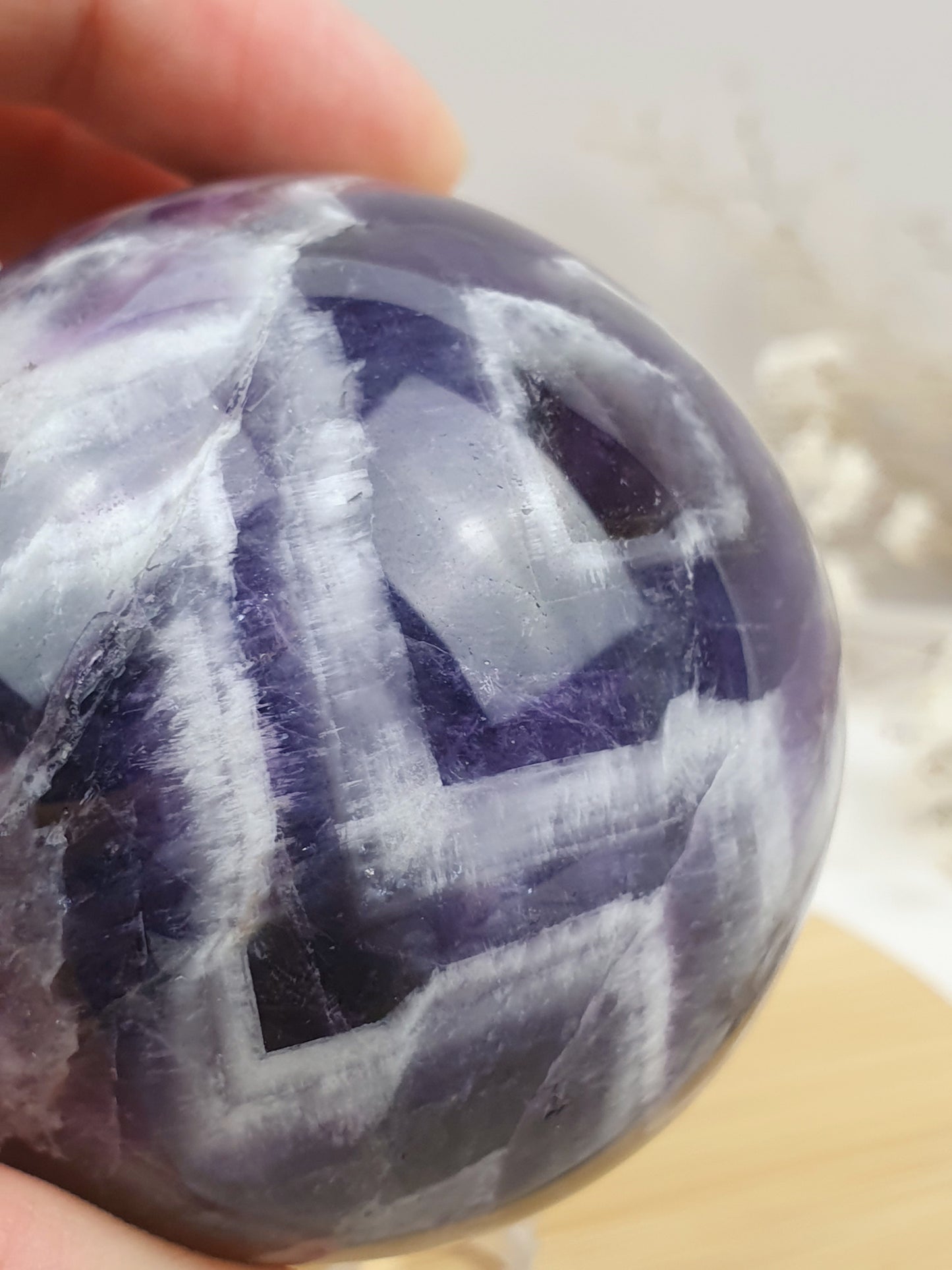 Chevron Amethyst Kugel