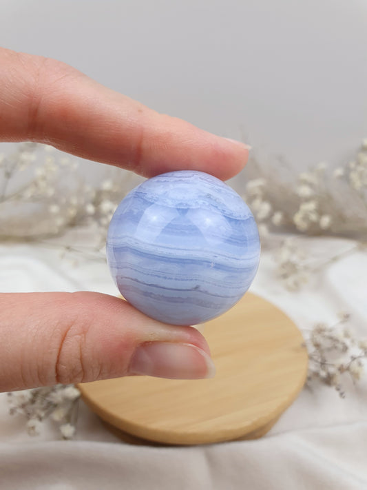 Blaue Chalcedon Kugel (2)