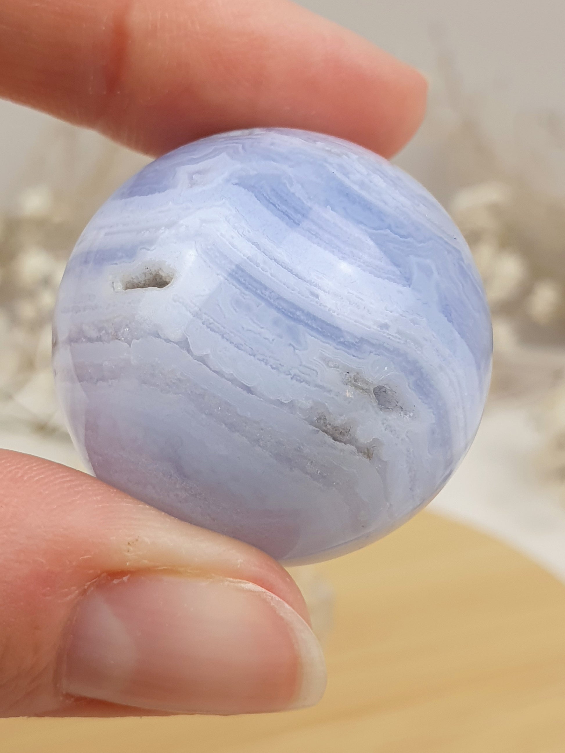 Blaue Chalcedon Kugel (2)