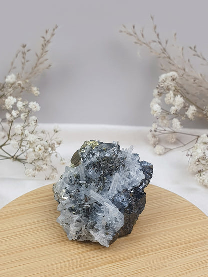 Quarz mit Pyrit Cluster (2)