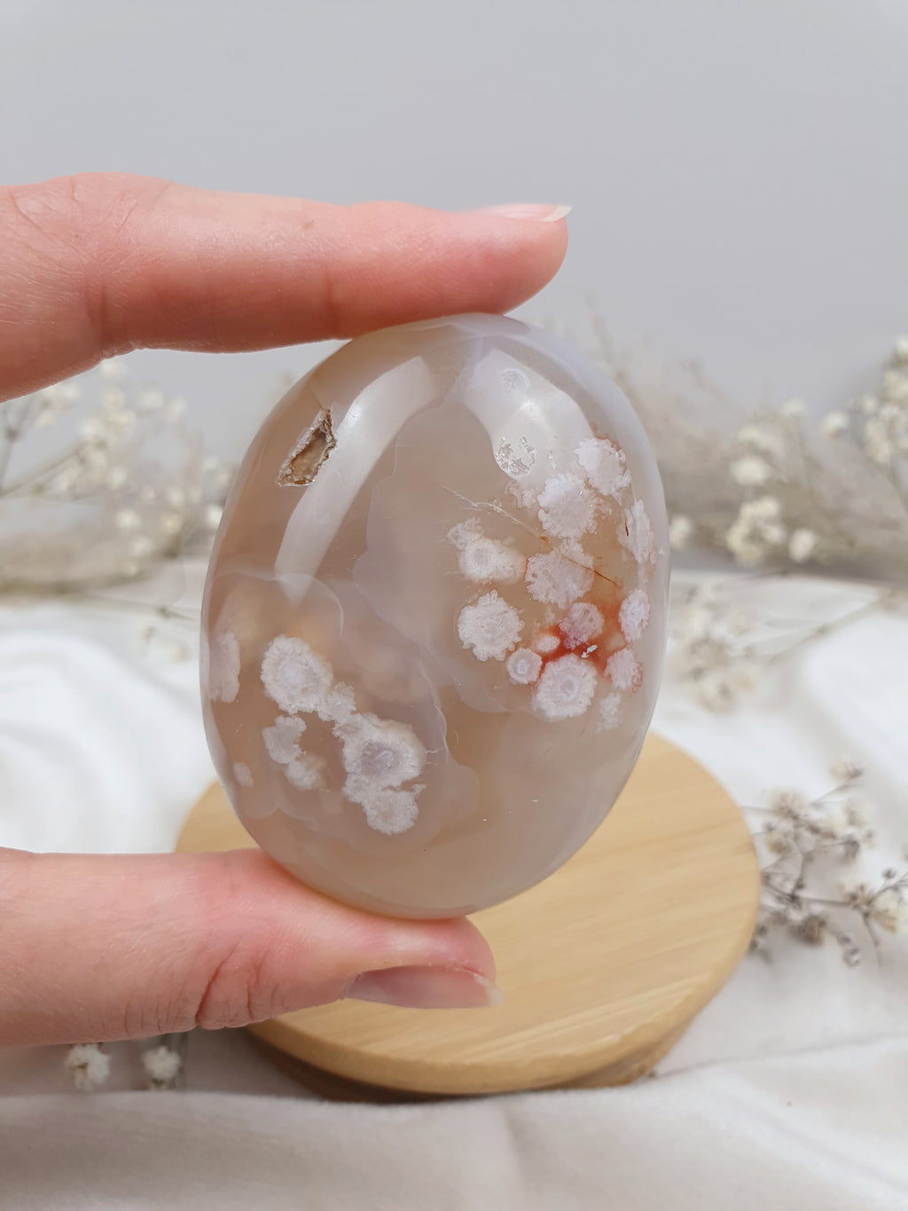 Kirschblüten Chalcedon Handstein (1)