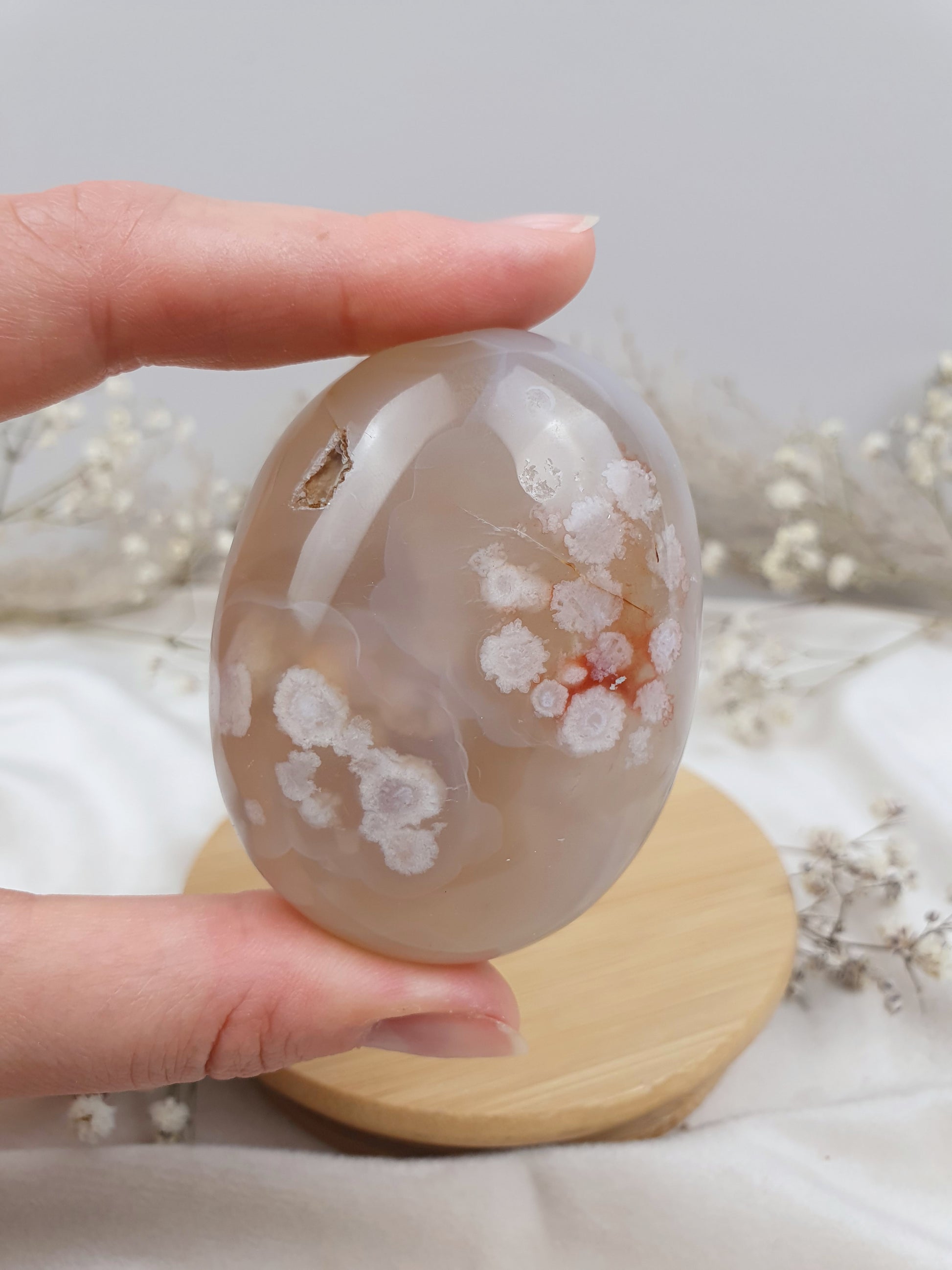 Kirschblüten Chalcedon Handstein (1)