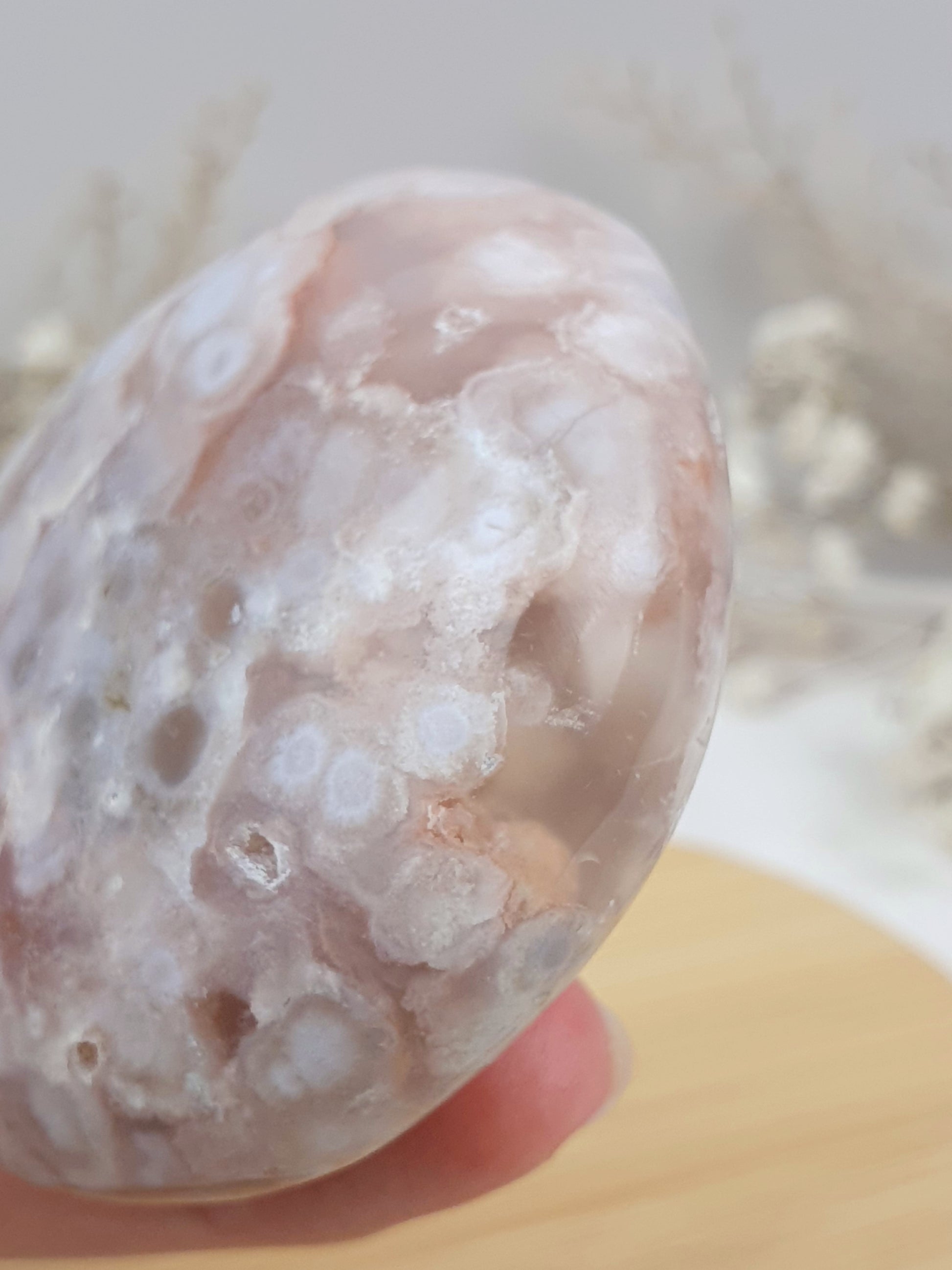 Kirschblüten Chalcedon Handstein (2)