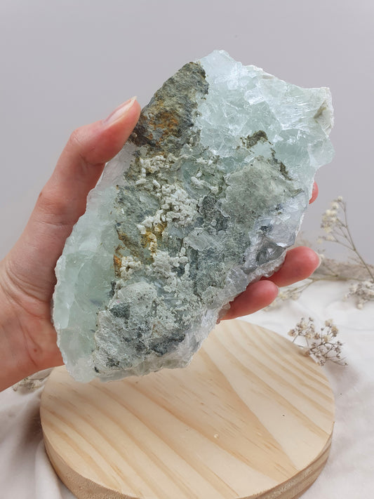 Große Fluorit Stufe mit Calcit