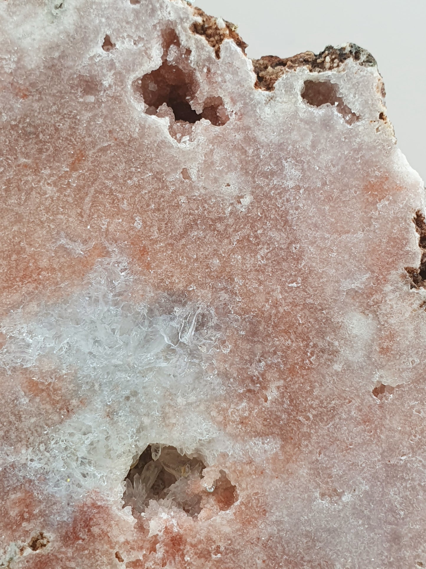 Pink Amethyst Platte auf Ständer (1)