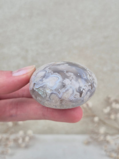 Kirschblüten Chalcedon Handstein (3)